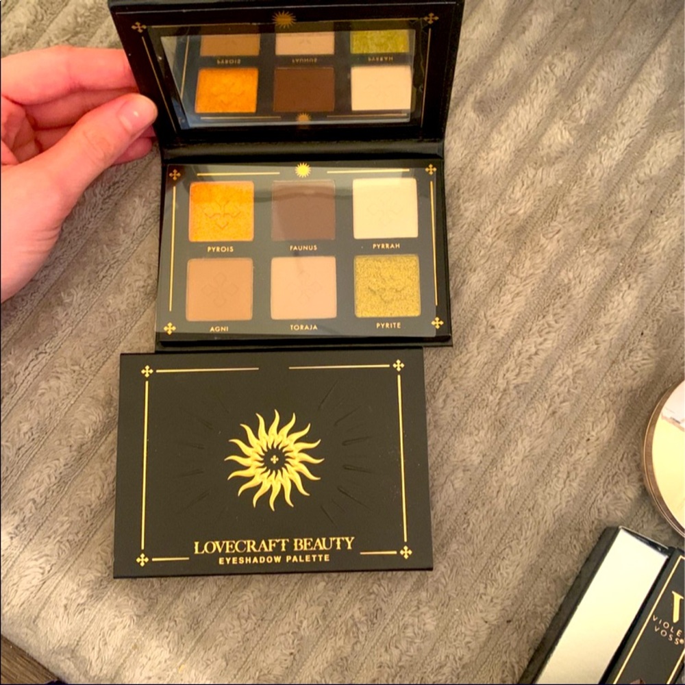 Eyeshadow